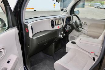 Nissan Cube hatchback