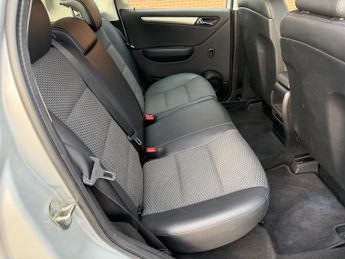 Mercedes-Benz A Class 1.5 A160 Avantgarde SE CVT 5dr
