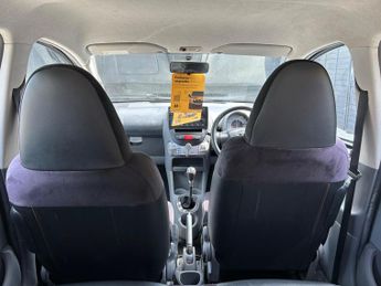Toyota AYGO 1.0 VVT-i Ice Euro 5 5dr