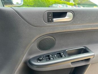 Volkswagen Golf Plus 1.6 TDI SE DSG Euro 5 5dr