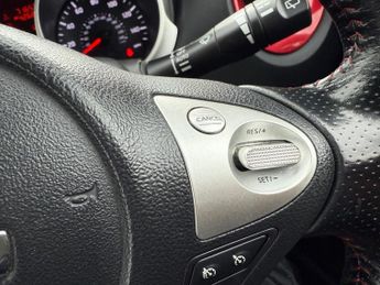 Nissan Juke 1.6 Tekna XTRON Euro 5 5dr