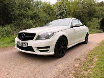 Mercedes-Benz C Class 2.1 C220 CDI BlueEfficiency AMG Sport G-Tronic+ Euro 5 (s/s) 2dr