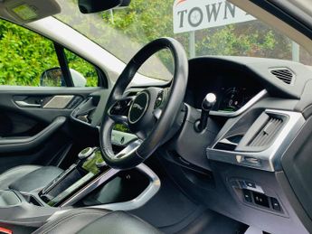 Jaguar I-PACE 400 90kWh SE Auto 4WD 5dr