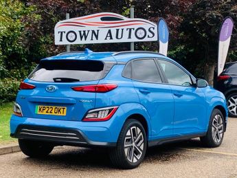 Hyundai KONA 64kWh Premium Auto 5dr (10.5kW Charger)