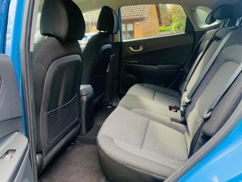 Hyundai KONA 64kWh Premium Auto 5dr (10.5kW Charger)