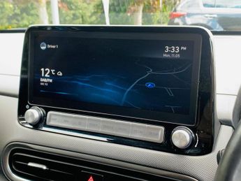Hyundai KONA 64kWh Premium Auto 5dr (10.5kW Charger)