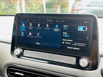 Hyundai KONA 64kWh Premium Auto 5dr (10.5kW Charger)