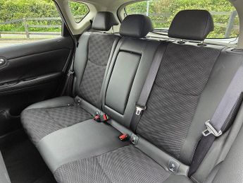 Nissan Pulsar 1.2 DIG-T N-Connecta Hatchback 5dr Petrol XTRON Euro 6 (s/s) (11