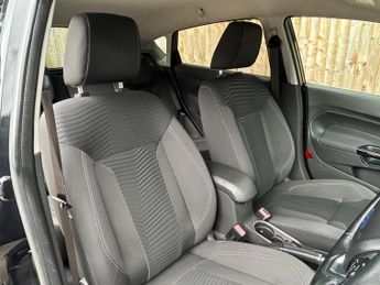 Ford Fiesta 1.6 Titanium Powershift Euro 5 5dr