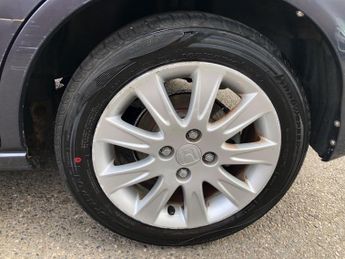 Honda Jazz 1.4 i-DSI SE CVT-7 5dr