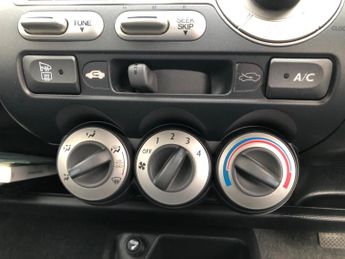Honda Jazz 1.4 i-DSI SE CVT-7 5dr