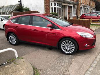 Ford Focus 1.0T EcoBoost Titanium X Euro 5 (s/s) 5dr
