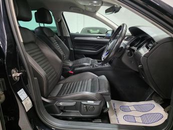 Volkswagen Passat 1.4 TSI 13kWh GTE DSG Euro 6 (s/s) 4dr