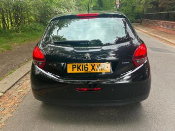 Peugeot 208 1.2 PureTech XS Lime Euro 6 5dr