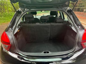 Peugeot 208 1.2 PureTech XS Lime Euro 6 5dr