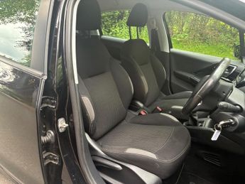 Peugeot 208 1.2 PureTech XS Lime Euro 6 5dr
