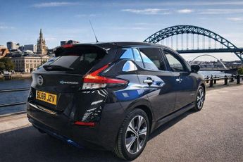 Nissan Leaf 40kWh N-Connecta Auto 5dr