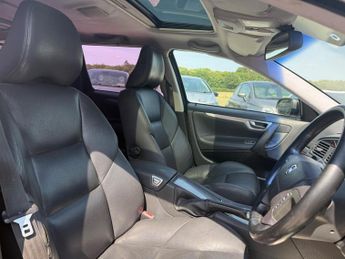 Volvo V70 2.4 SE 5dr