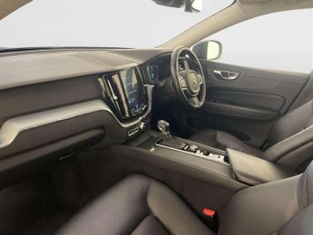 Volvo XC60 2.0 T5 Momentum SUV 5dr Petrol Auto AWD Euro 6 (s/s) (250 ps)
