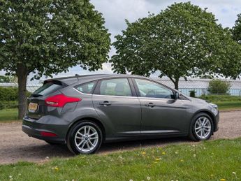 Ford Focus 1.0T EcoBoost Zetec Auto Euro 6 (s/s) 5dr