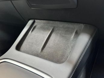 Tesla Model 3 Standard Range Plus Auto RWD 4dr