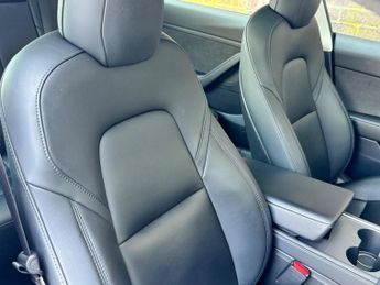 Tesla Model 3 Standard Range Plus Auto RWD 4dr