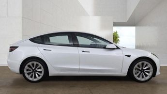 Tesla Model 3 Standard Range Plus Auto RWD 4dr
