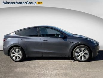 Tesla Model Y LONG RANGE AWD