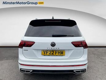 Volkswagen Tiguan Allspace R-LINE TSI S-A