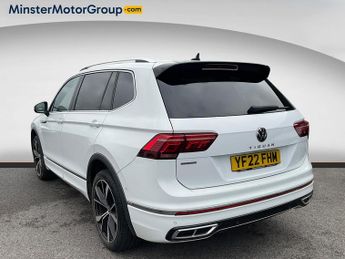 Volkswagen Tiguan Allspace R-LINE TSI S-A