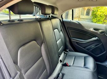 Mercedes-Benz A Class 1.5 A180d Sport (Executive) 7G-DCT Euro 6 (s/s) 5dr