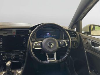 Volkswagen Golf 1.4 TSI 8.7kWh GTE Advance Hatchback 5dr Petrol Plug-in Hybrid D