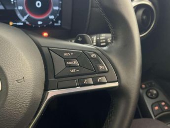 Nissan Juke 1.0 DIG-T N-Connecta SUV 5dr Petrol DCT Auto Euro 6 (s/s) (114 p