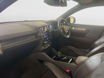 Volvo XC40 1.5h T4 Recharge 10.7kWh R-Design SUV 5dr Petrol Plug-in Hybrid 