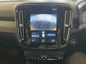 Volvo XC40 1.5h T4 Recharge 10.7kWh R-Design SUV 5dr Petrol Plug-in Hybrid 