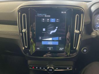 Volvo XC40 1.5h T4 Recharge 10.7kWh R-Design SUV 5dr Petrol Plug-in Hybrid 