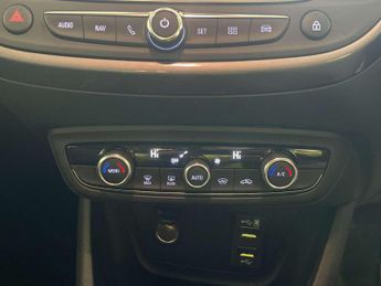 Vauxhall Crossland X 1.2 Turbo Business Edition Nav SUV 5dr Petrol Manual Euro 6 (s/s
