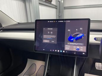 Tesla Model 3 (Dual Motor) Performance Auto 4WDE 4dr (Performance Upgrade)
