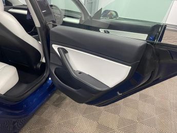 Tesla Model 3 (Dual Motor) Performance Auto 4WDE 4dr (Performance Upgrade)