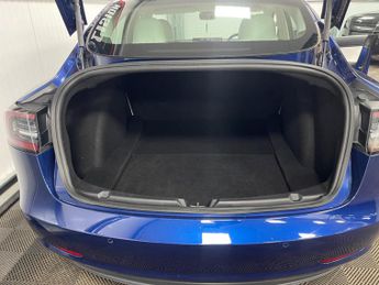 Tesla Model 3 (Dual Motor) Performance Auto 4WDE 4dr (Performance Upgrade)