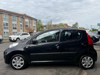 Peugeot 107 1.0 12V Urban Euro 5 5dr