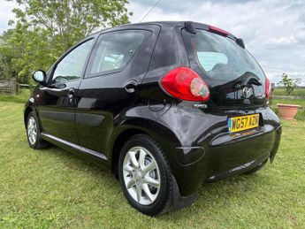 Toyota AYGO 1.0 VVT-i Black Euro 4 5dr