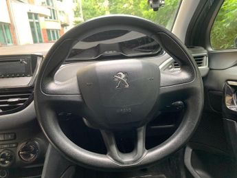 Peugeot 208 1.2 VTi Access+ Euro 5 5dr
