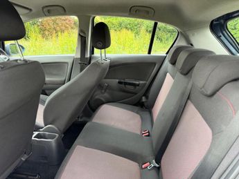 Vauxhall Corsa 1.4i 16v SXi Hatchback 5dr Petrol Automatic (166 g/km, 89 bhp)
