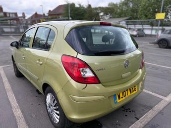Vauxhall Corsa 1.4i 16v Club 5dr