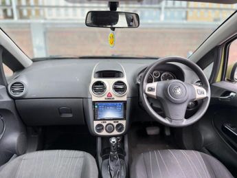 Vauxhall Corsa 1.4i 16v Club 5dr