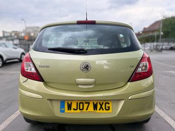 Vauxhall Corsa 1.4i 16v Club 5dr