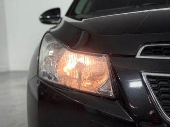 Chevrolet Cruze 1.8 LTZ Auto Euro 5 5dr