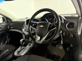 Chevrolet Cruze 1.8 LTZ Auto Euro 5 5dr