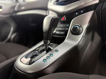 Chevrolet Cruze 1.8 LTZ Auto Euro 5 5dr